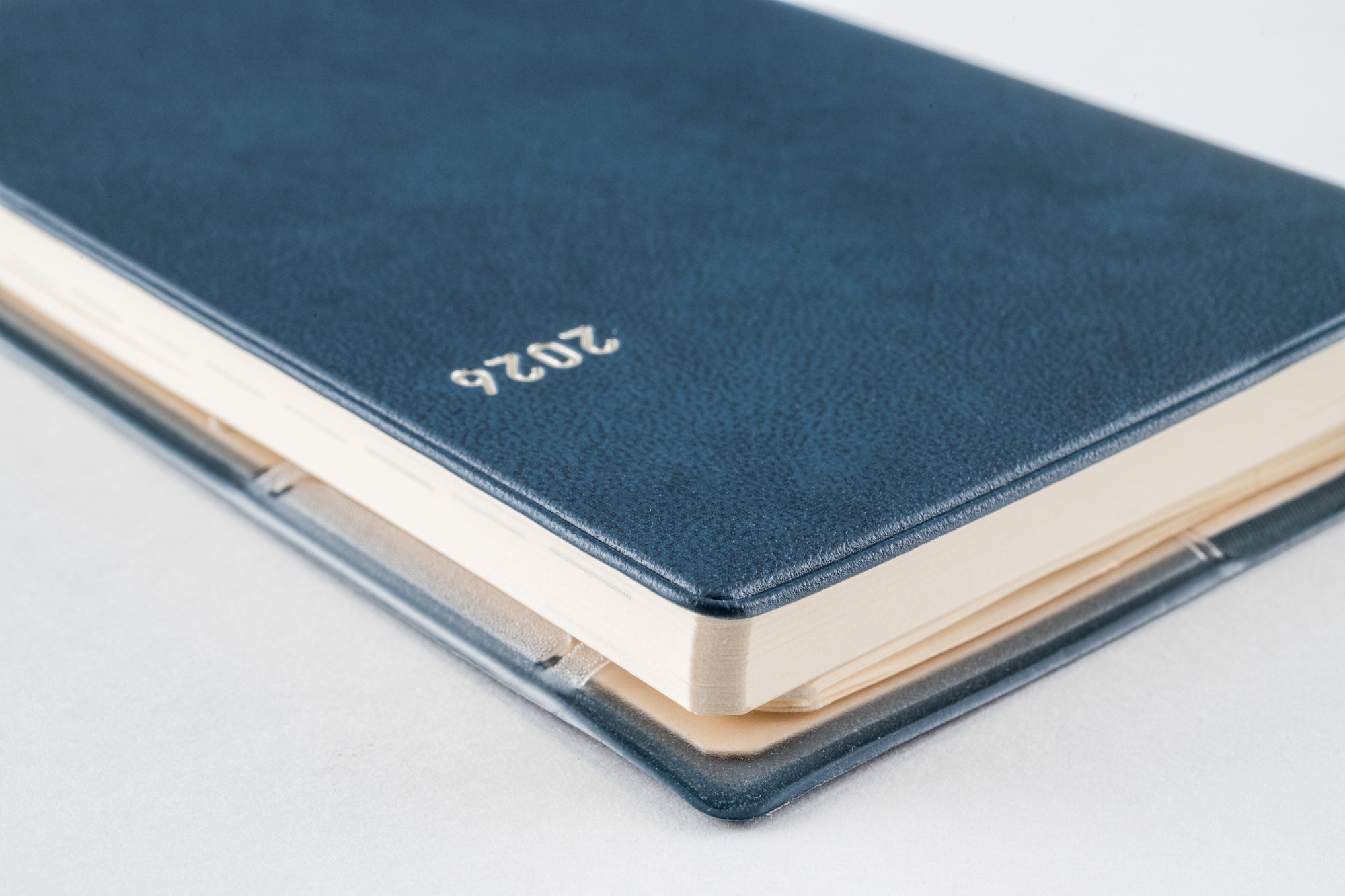 No.142]ビジネス手帳 〈小型版〉 2【紺】